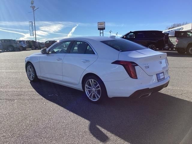 2024 Cadillac CT4 Luxury