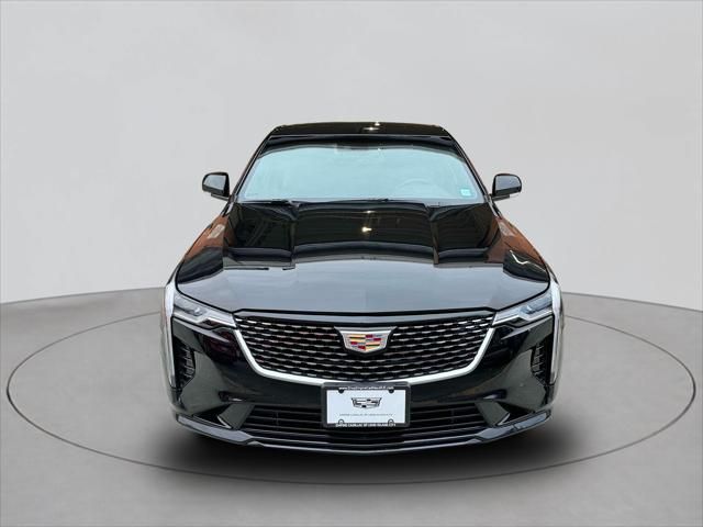 2024 Cadillac CT4 Luxury