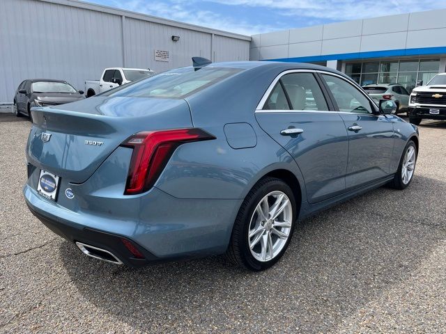 2024 Cadillac CT4 Luxury