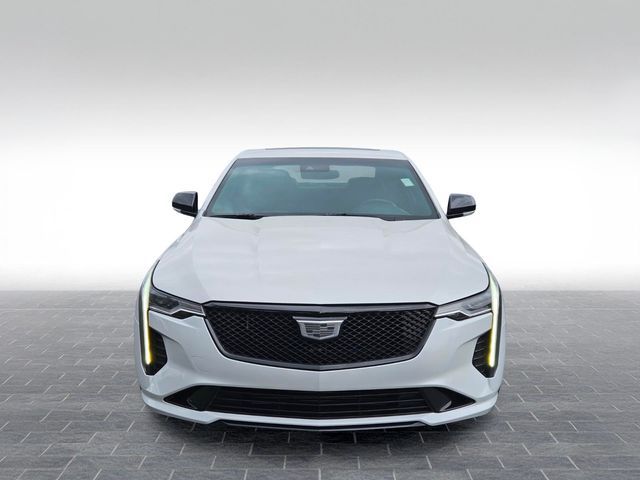 2024 Cadillac CT4 Luxury