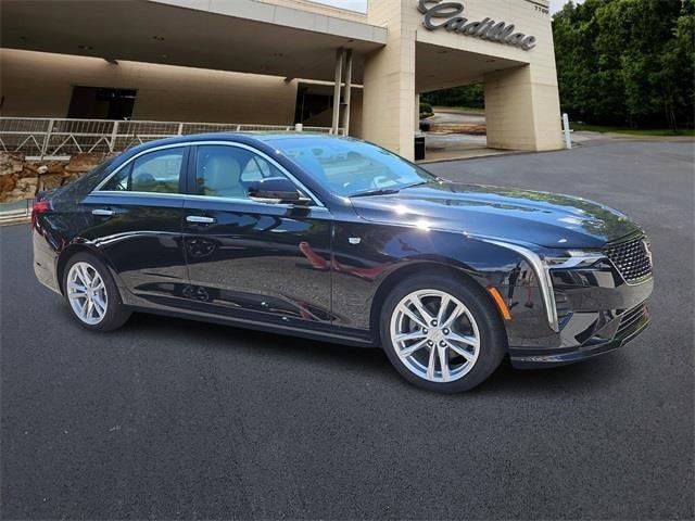 2024 Cadillac CT4 Luxury