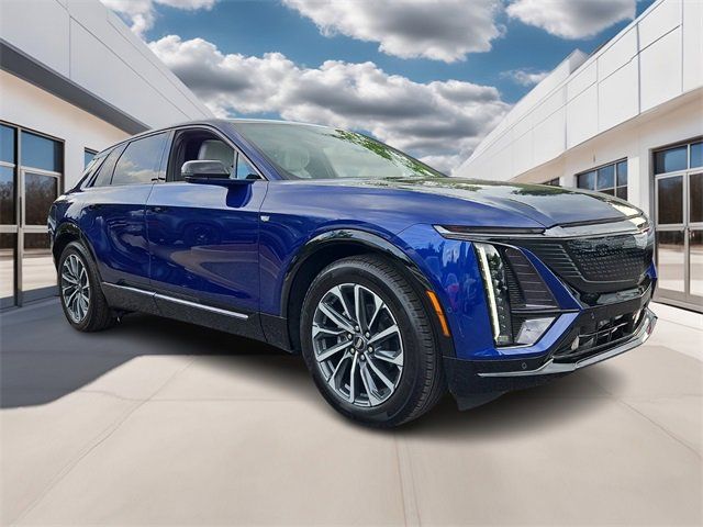 2024 Cadillac LYRIQ Sport