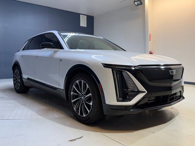 2024 Cadillac LYRIQ Sport