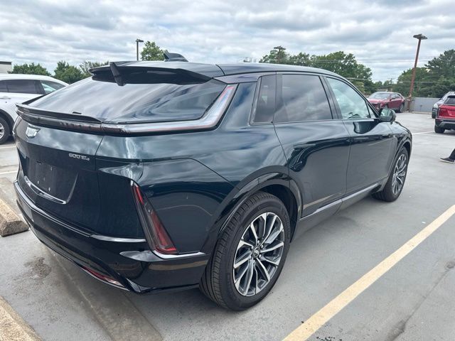 2024 Cadillac LYRIQ Sport