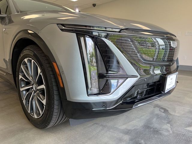 2024 Cadillac LYRIQ Sport