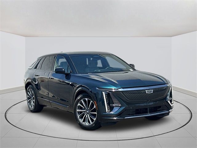 2024 Cadillac LYRIQ Sport