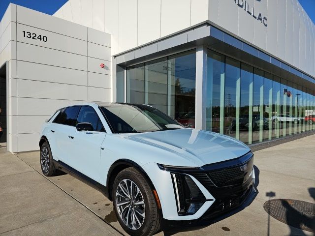 2024 Cadillac LYRIQ Sport