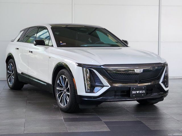 2024 Cadillac LYRIQ Sport