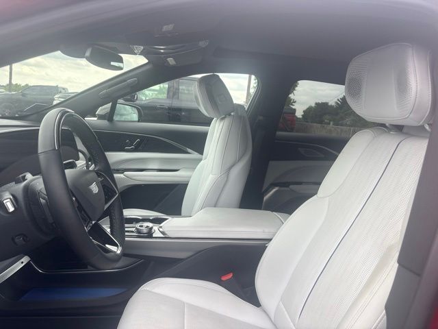 2024 Cadillac LYRIQ Sport