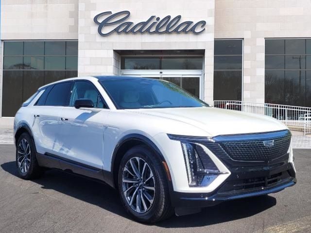 2024 Cadillac LYRIQ Sport