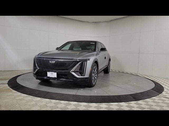 2024 Cadillac LYRIQ Sport