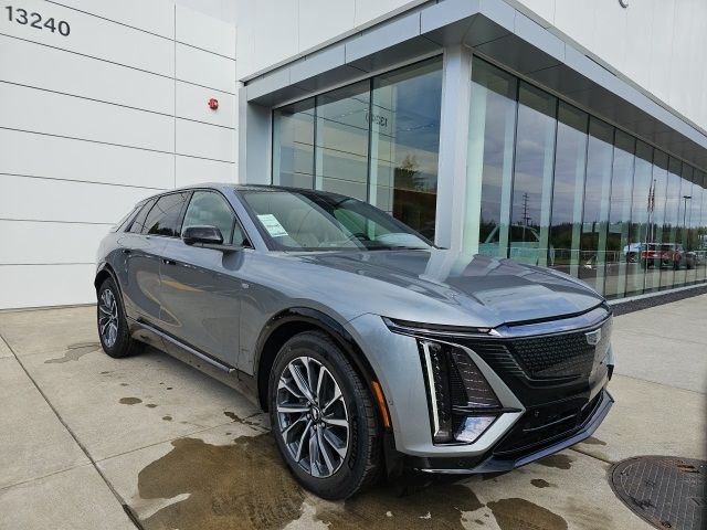 2024 Cadillac LYRIQ Sport