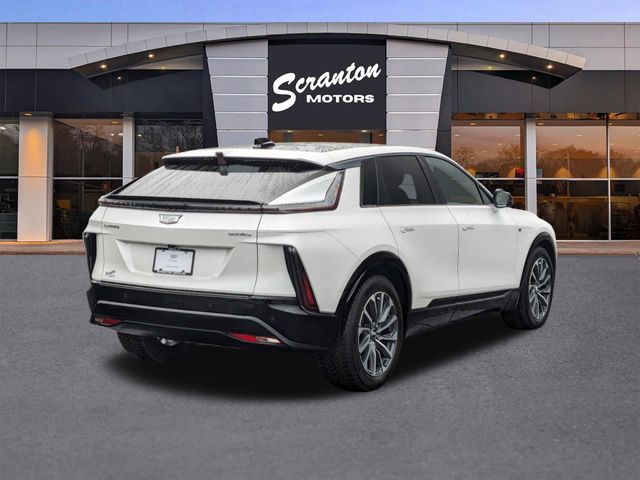 2024 Cadillac LYRIQ Sport