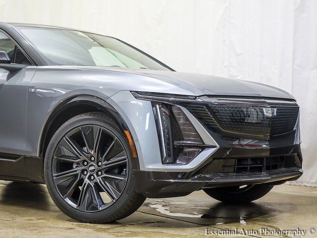 2024 Cadillac LYRIQ Sport