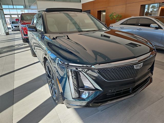 2024 Cadillac LYRIQ Sport