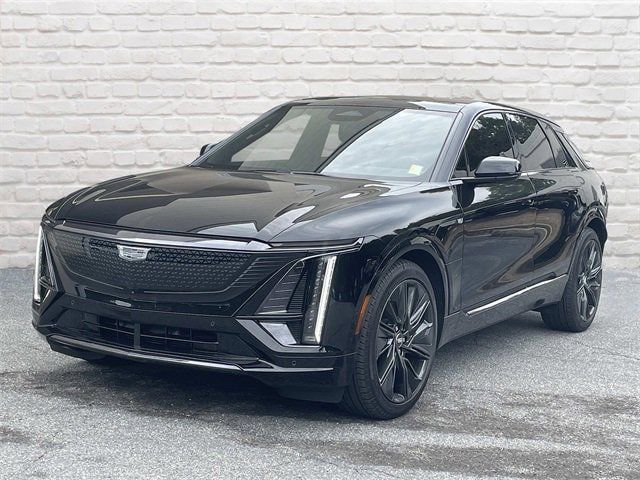 2024 Cadillac LYRIQ Sport