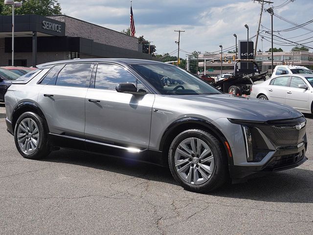 2024 Cadillac LYRIQ Tech