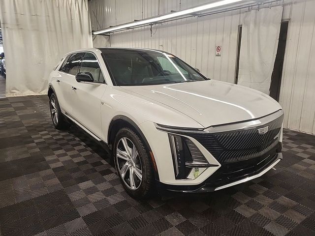 2024 Cadillac LYRIQ Tech