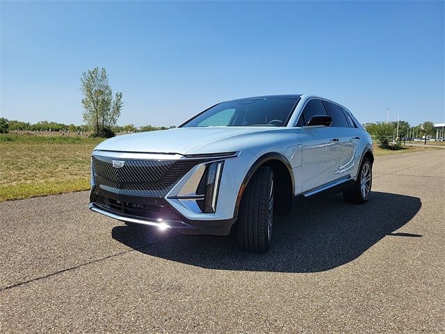 2024 Cadillac LYRIQ Tech