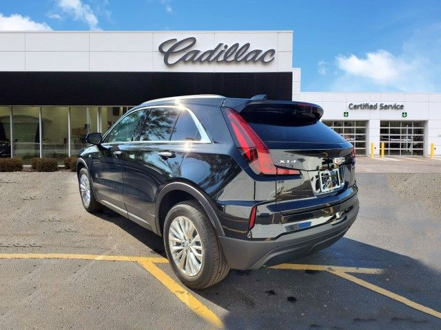 2024 Cadillac XT4 Luxury