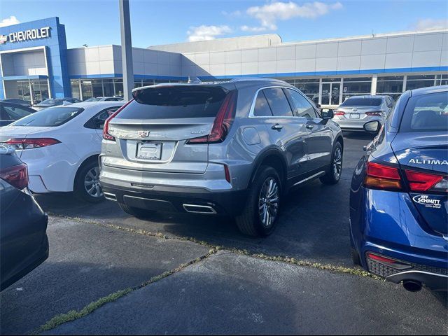 2024 Cadillac XT4 Premium Luxury