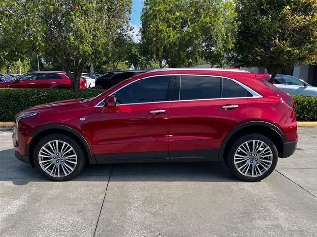 2024 Cadillac XT4 Premium Luxury