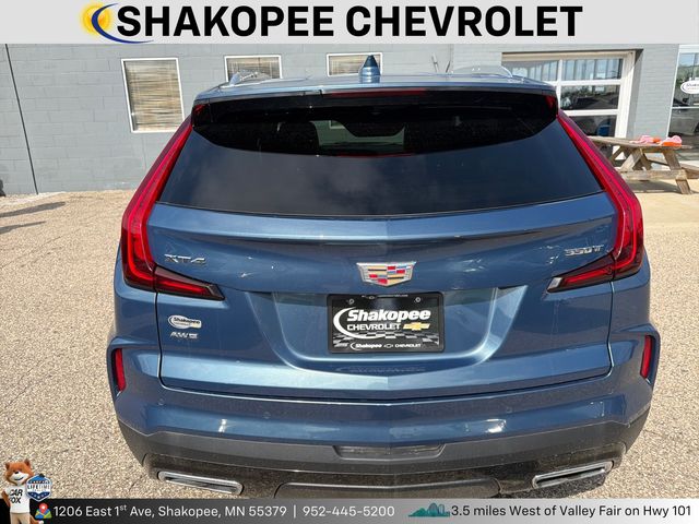 2024 Cadillac XT4 Premium Luxury