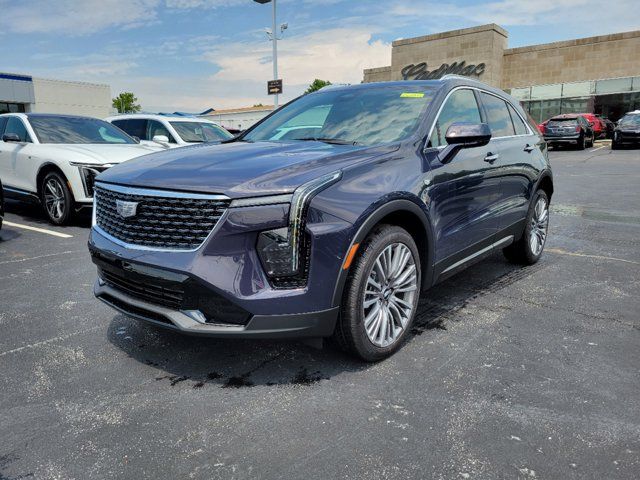 2024 Cadillac XT4 Premium Luxury