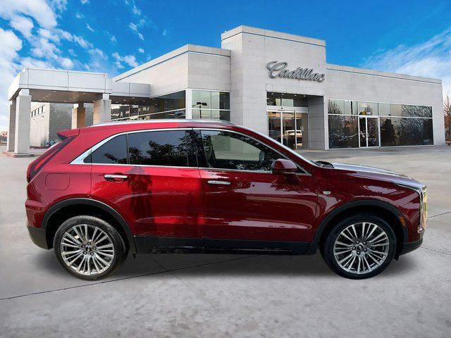 2024 Cadillac XT4 Premium Luxury