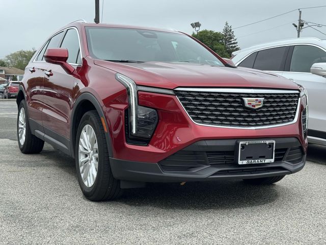 2024 Cadillac XT4 Luxury
