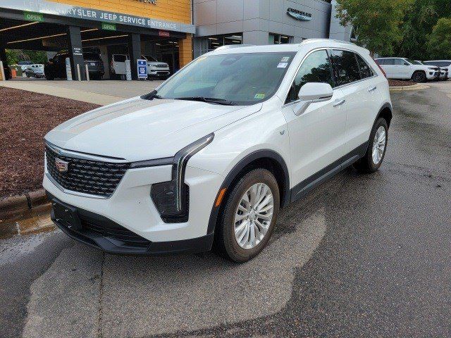 2024 Cadillac XT4 Luxury