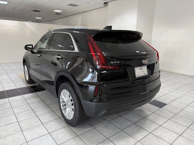 2024 Cadillac XT4 Luxury