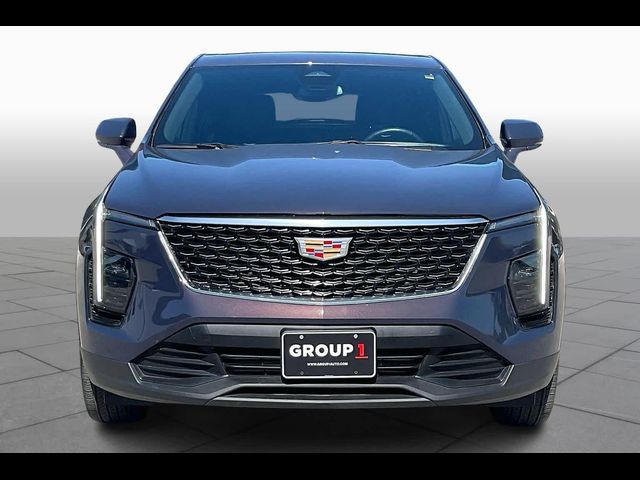 2024 Cadillac XT4 Luxury