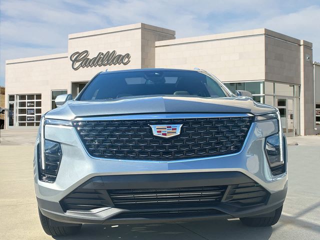 2024 Cadillac XT4 Luxury