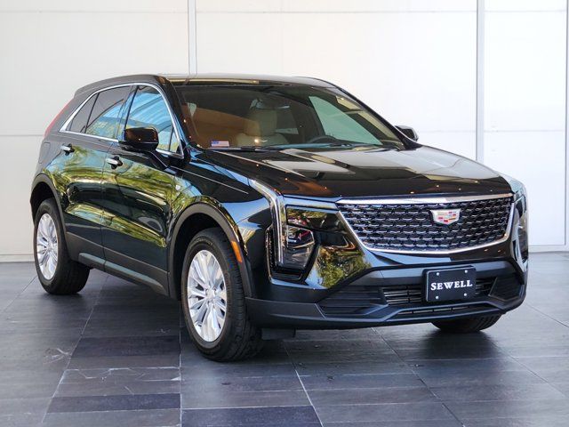 2024 Cadillac XT4 Luxury