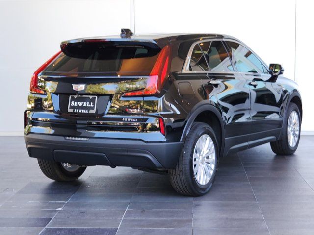 2024 Cadillac XT4 Luxury