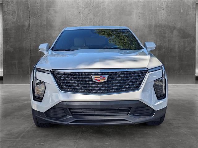 2024 Cadillac XT4 Luxury