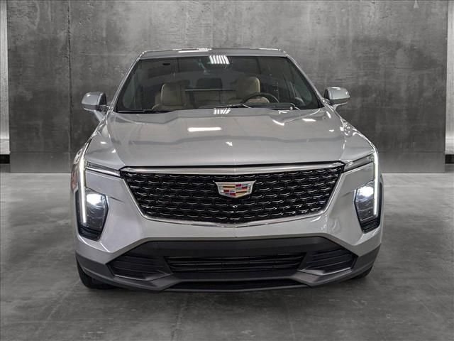 2024 Cadillac XT4 Luxury