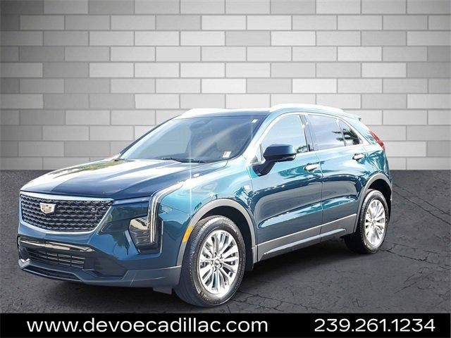 2024 Cadillac XT4 Premium Luxury