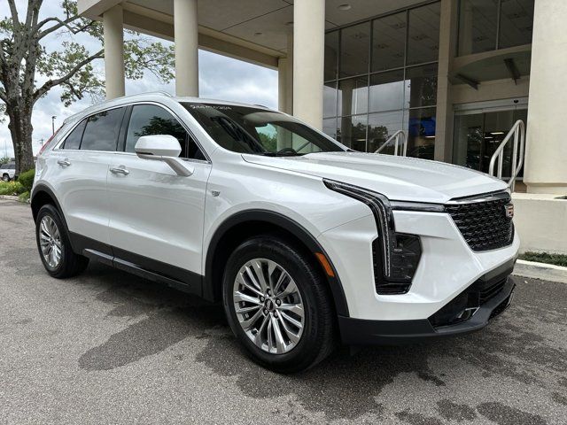 2024 Cadillac XT4 Premium Luxury