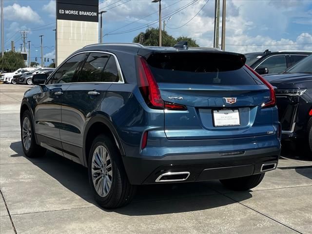 2024 Cadillac XT4 Premium Luxury