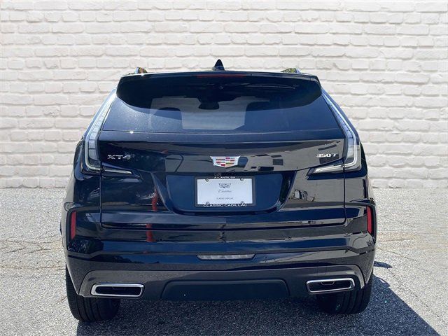 2024 Cadillac XT4 Sport