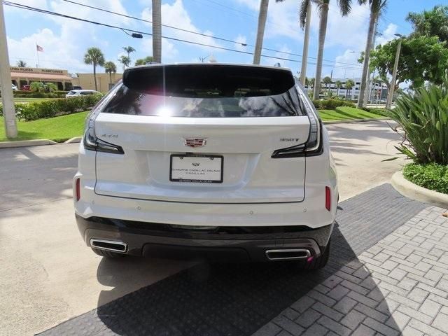 2024 Cadillac XT4 Sport