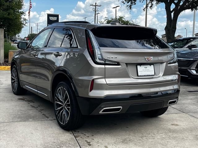 2024 Cadillac XT4 Sport