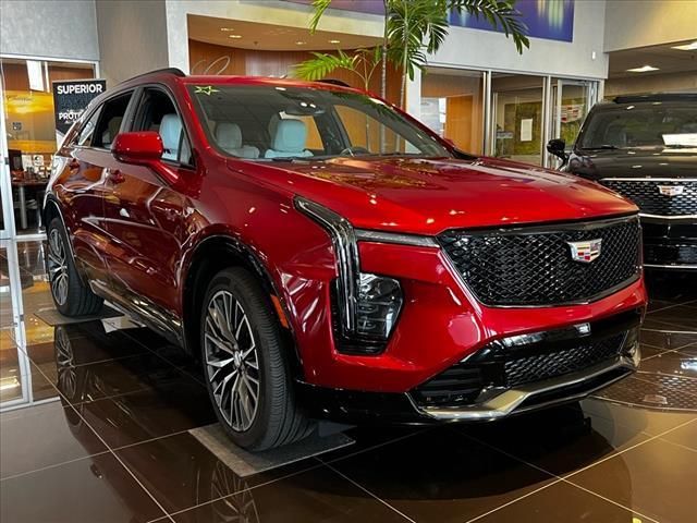 2024 Cadillac XT4 Sport