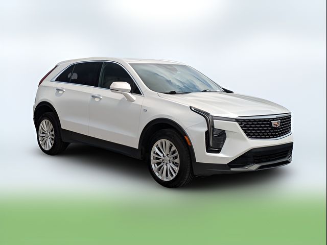 2024 Cadillac XT4 Luxury