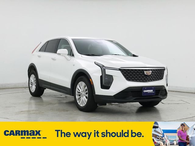 2024 Cadillac XT4 Luxury