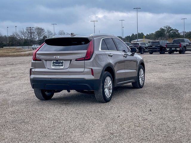 2024 Cadillac XT4 Luxury