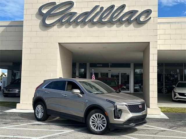 2024 Cadillac XT4 Luxury