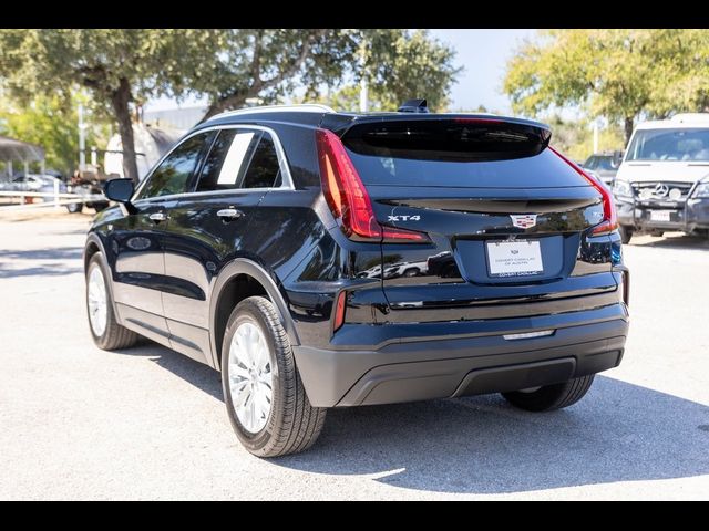 2024 Cadillac XT4 Luxury